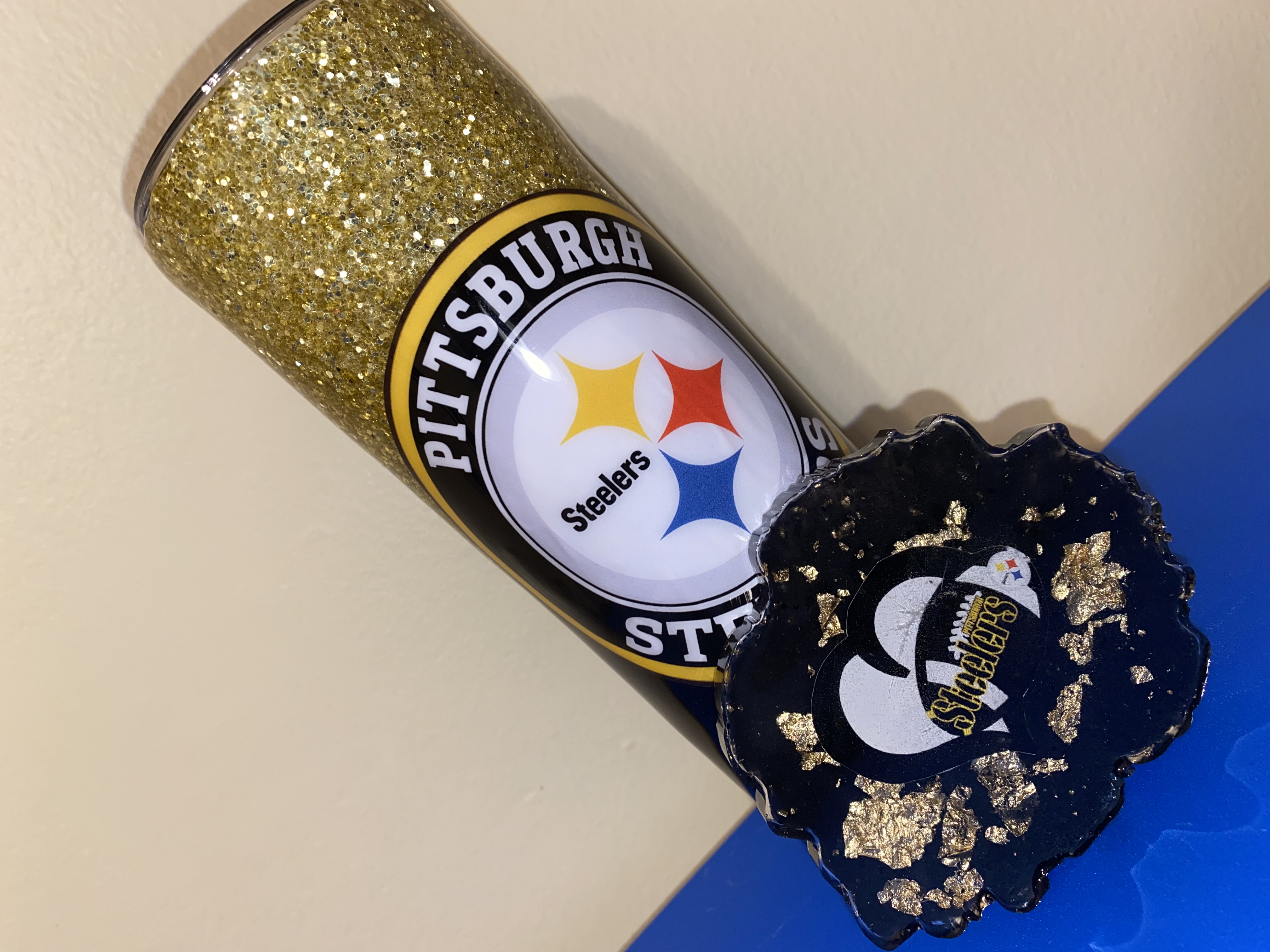 Custom Pittsburgh Steelers glitter tumbler with matching coaster